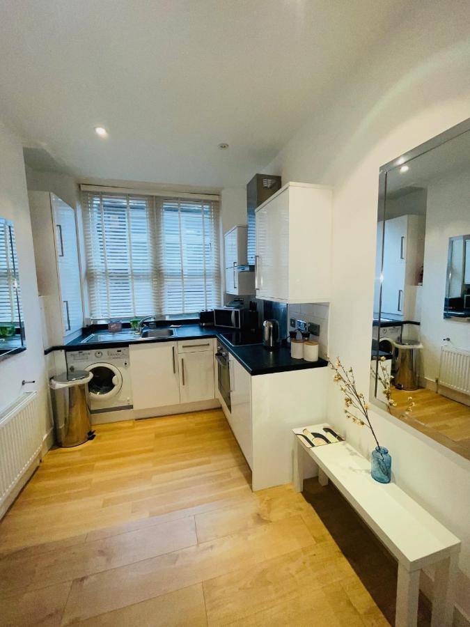 Amazing 2 Bedroom Apartment London Exterior photo